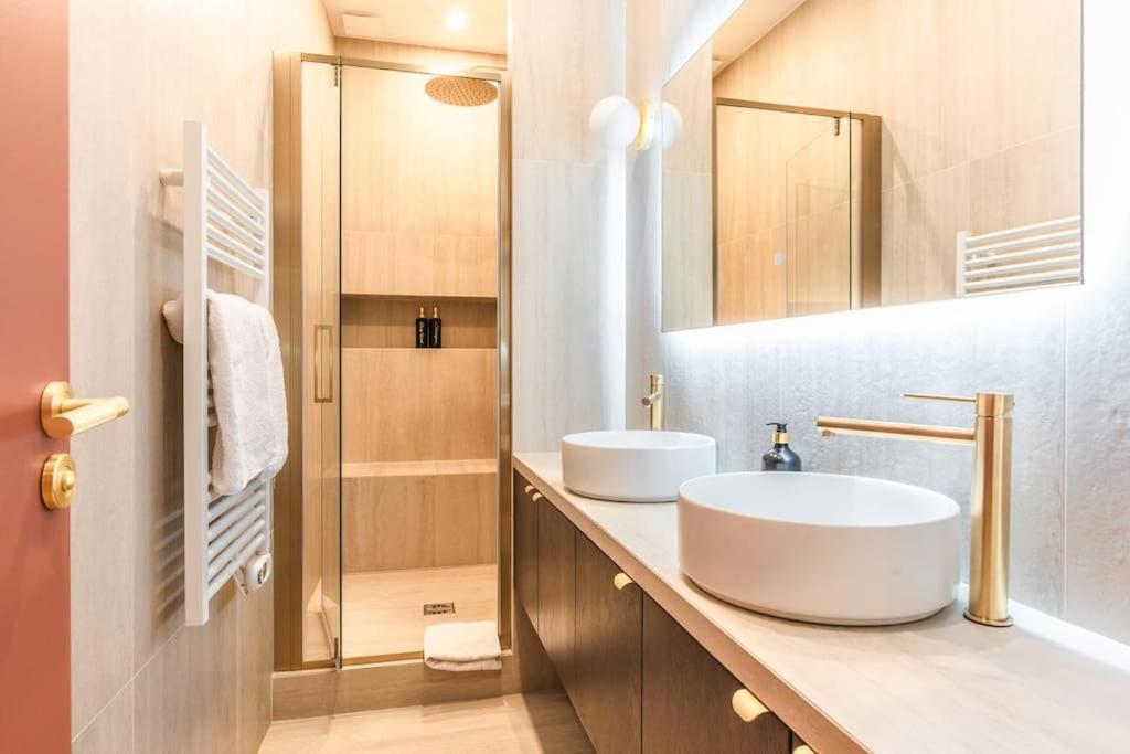 Luxe Rouvet I Netflix I Calme Paris